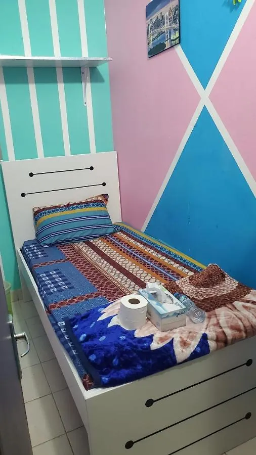 Apartment 05 Burjuman Metro Stations Unisex Hostel Private Room - 05 Dubai United Arab Emirates
